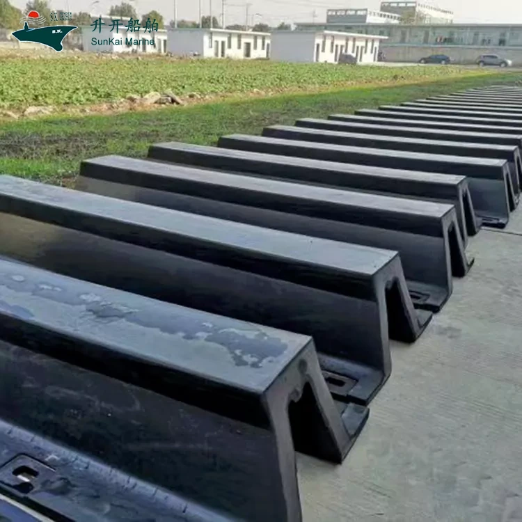 การเสริมสร้างความปลอดภัยของท่าเรือ: Qingdao SunKai Marine Mass ผลิตแถบยางกันชนท่าเรือเพื่อปกป้องการปฏิบัติงานในท่าเทียบเรือภายในประเทศและระหว่างประเทศ